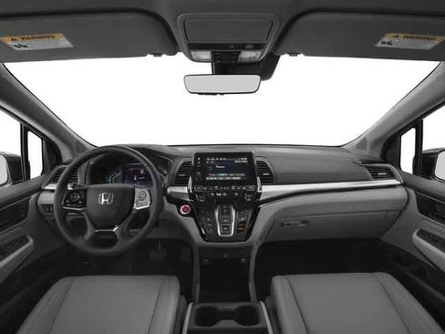 Used 2018 Honda Odyssey Elite image 11