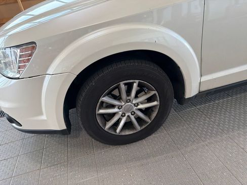 Used 2013 Dodge Journey SXT w/ Flexible Seating Group FWD image 3