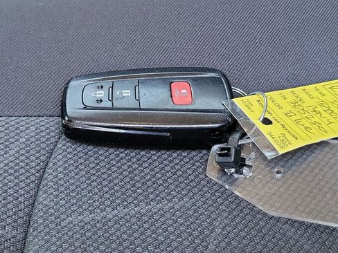 Used 2024 Toyota RAV4 XLE image 30