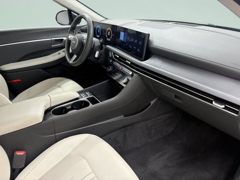 Used 2025 Hyundai Sonata SEL FWD image 20