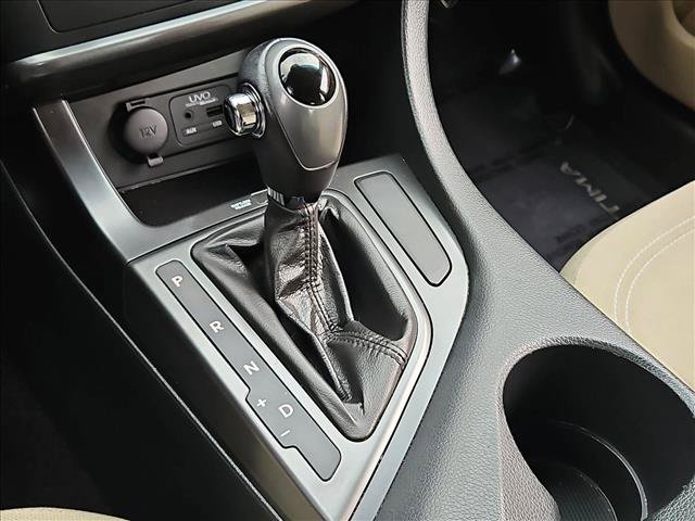 Used 2011 Kia Optima EX FWD image 12