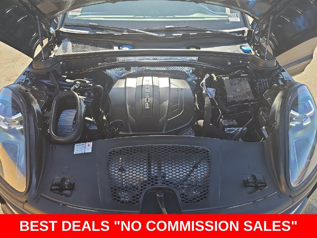 Used 2021 Porsche Macan w/ Premium Package AWD/4WD image 32