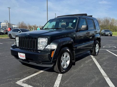 Used 2012 Jeep Liberty Sport w/ Popular Equipment Group AWD/4WD image 8