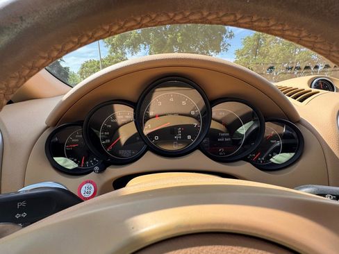 Used 2014 Porsche Cayenne AWD/4WD image 25