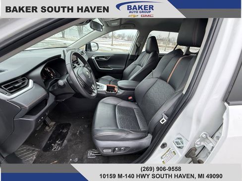 Used 2024 Toyota RAV4 Adventure image 12