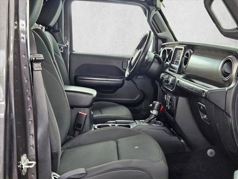 Used 2020 Jeep Wrangler Unlimited Sport AWD/4WD image 18