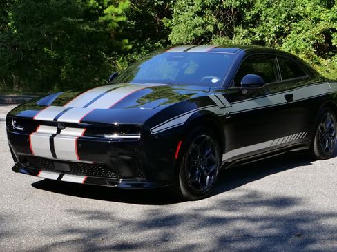 Used 2025 Dodge Charger Daytona R/T w/ Quick Order Package 25M R/T image 6