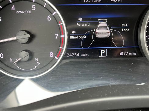 Used 2025 Nissan Sentra SV image 38