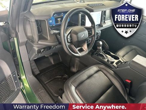 Used 2025 Ford Bronco Badlands AWD/4WD image 13