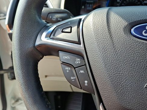 Certified 2023 Ford Edge Titanium AWD/4WD image 23