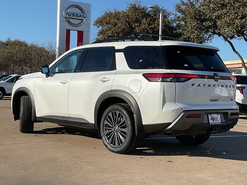 New 2026 Nissan Pathfinder SL image 7