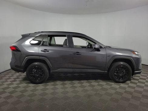 Used 2023 Toyota RAV4 XLE FWD image 10