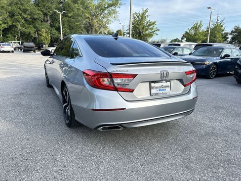 Used 2021 Honda Accord Sport image 4