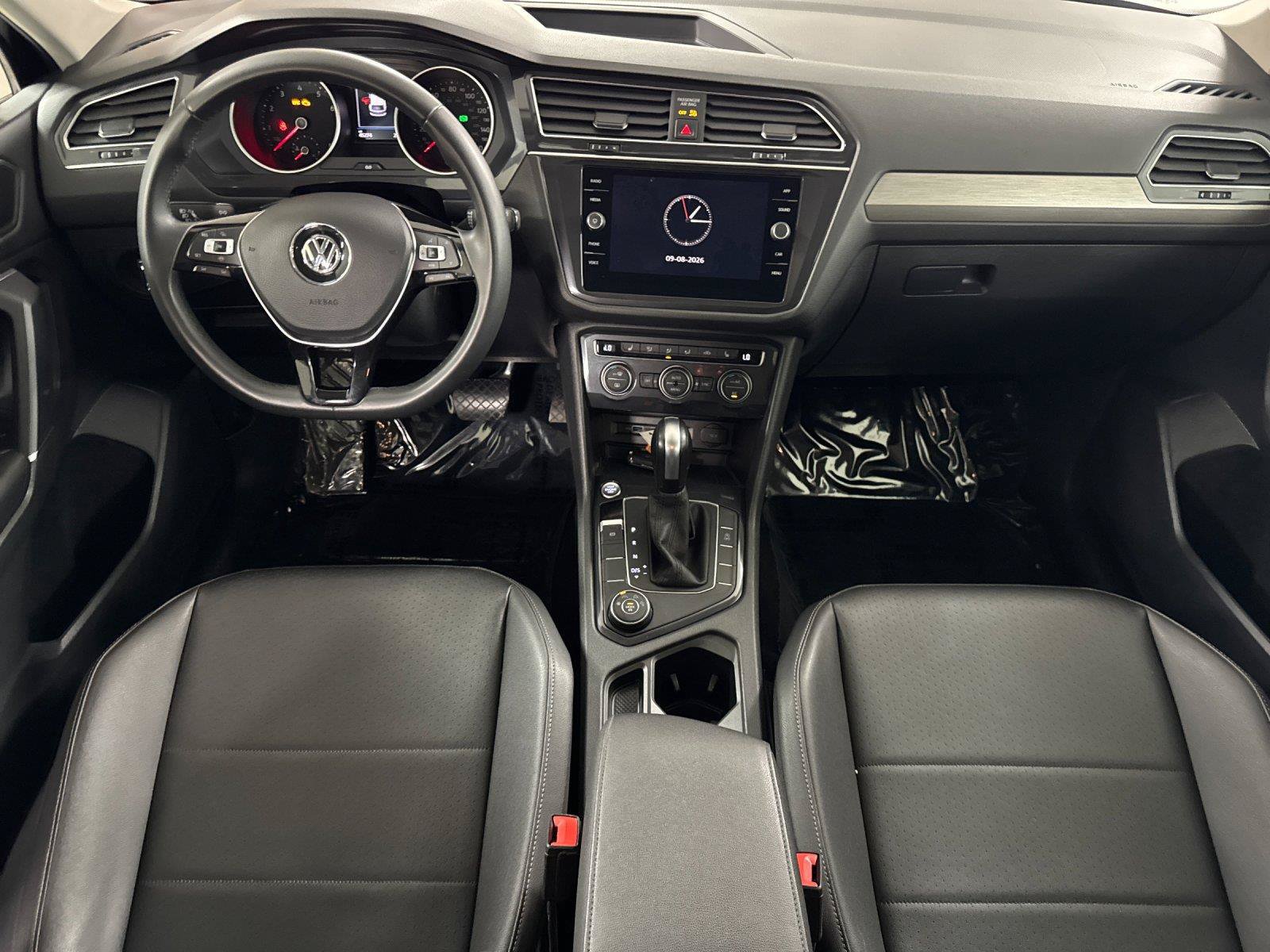 Used 2020 Volkswagen Tiguan SE AWD/4WD image 12