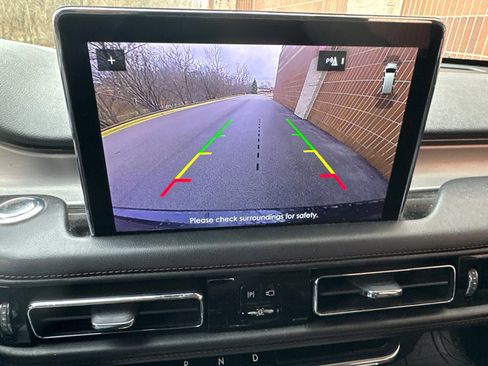 Used 2023 Lincoln Aviator AWD image 17