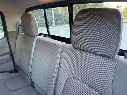 Used 2016 Nissan Frontier SV AWD/4WD image 26