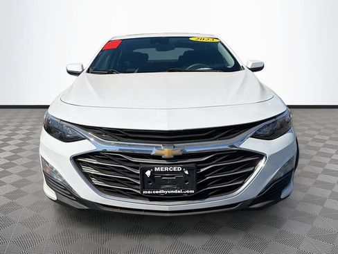 Used 2023 Chevrolet Malibu LT FWD image 2