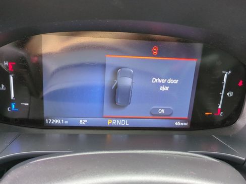 Used 2025 Ford Escape ST-Line w/ Equipment Group 301A FWD image 19
