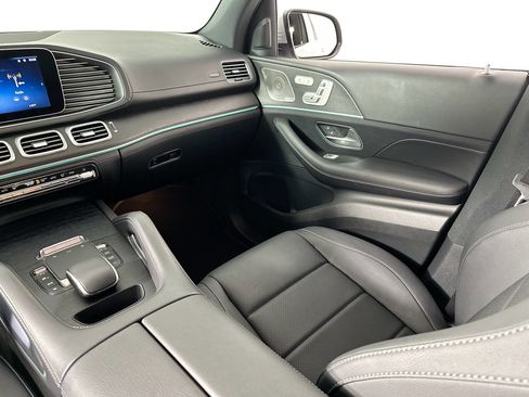 Used 2024 Mercedes-Benz GLE 450 4MATIC image 25