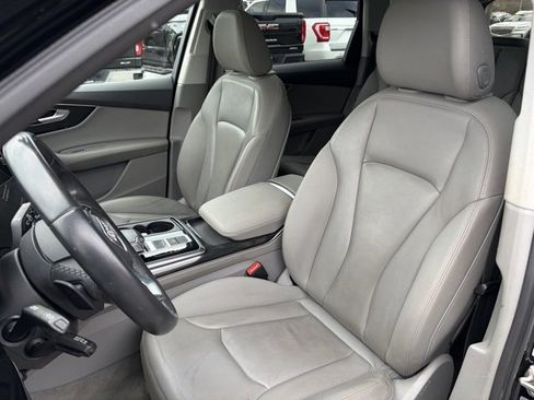 Used 2021 Audi Q7 3.0T Premium Plus image 18