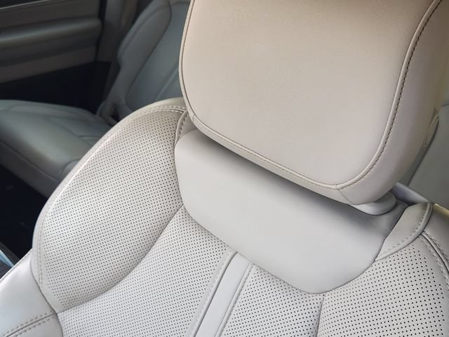 Used 2022 Jeep Wagoneer Series III w/ Flexible Seating Group RWD image 15