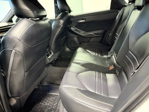 Used 2019 Toyota Avalon XSE image 26