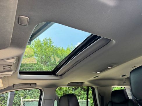 Used 2020 Cadillac Escalade Luxury AWD/4WD image 12