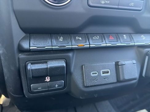 Used 2024 Chevrolet Silverado 2500 Custom w/ Custom Value Package image 53
