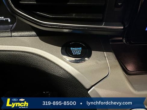 Used 2023 Ford Explorer XLT w/ Equipment Group 202A AWD/4WD image 16