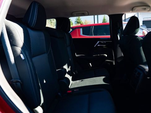 Used 2024 Mitsubishi Outlander ES image 21