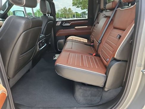 Used 2024 GMC Sierra 2500 Denali Ultimate w/ Max Trailering Package AWD/4WD image 22