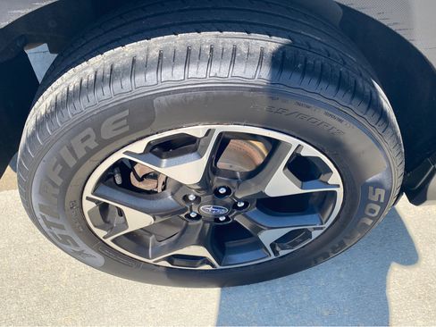 Used 2020 Subaru Crosstrek 2.0i image 12