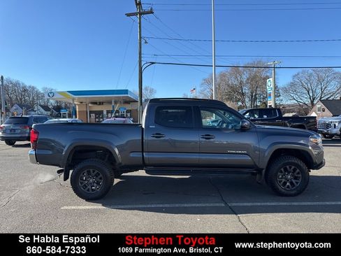 Used 2021 Toyota Tacoma SR5 image 10