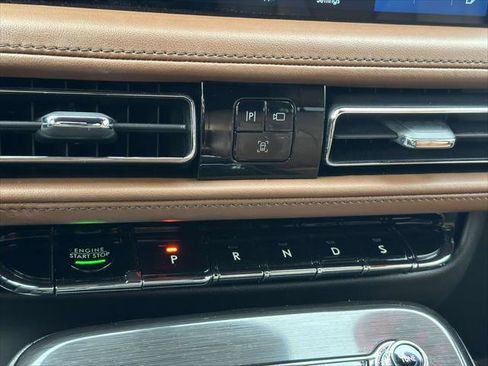 Used 2022 Lincoln Nautilus Reserve w/ Equipment Group 201A image 26