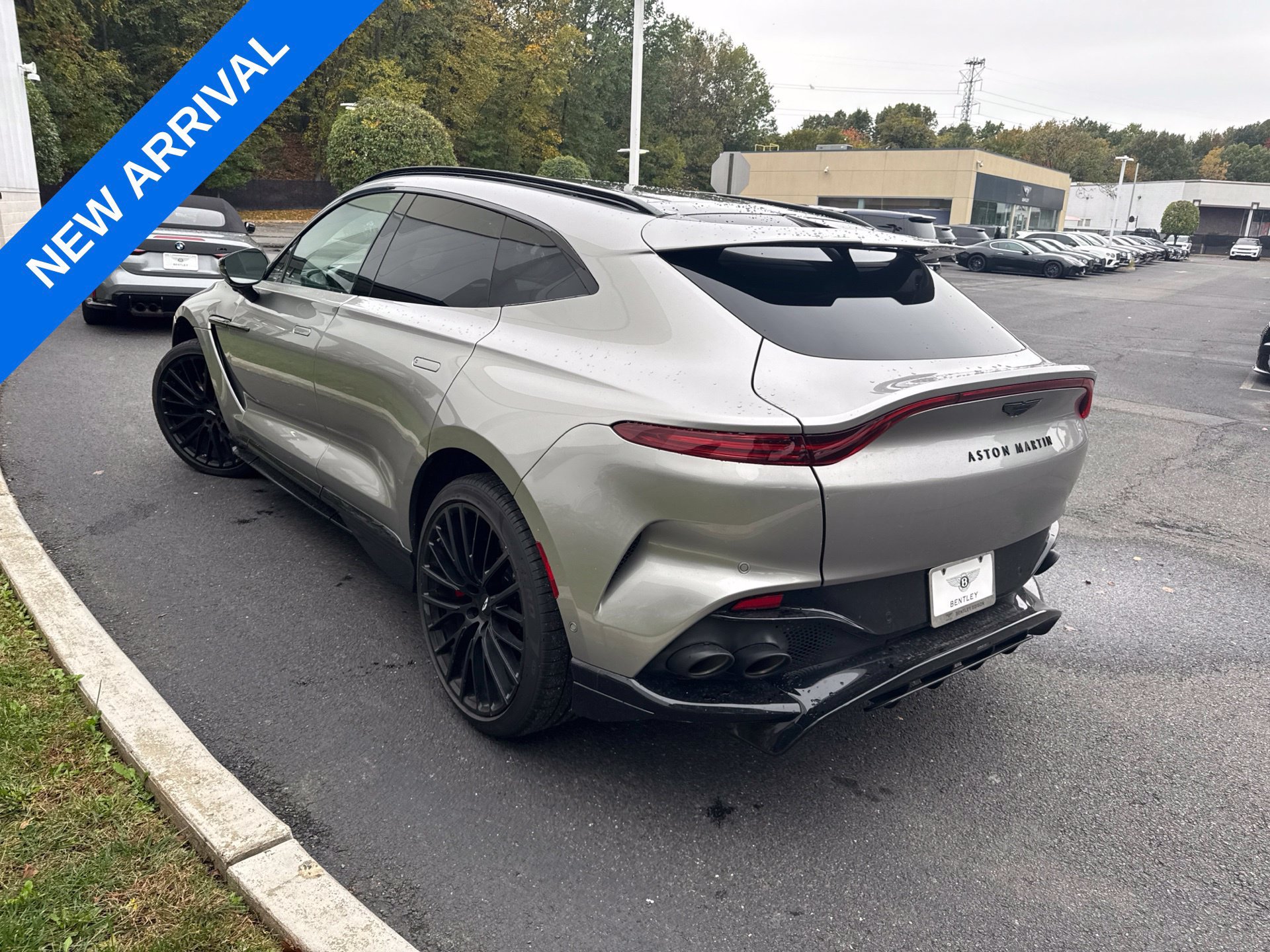 Used 2025 Aston Martin DBX 707 AWD/4WD image 4