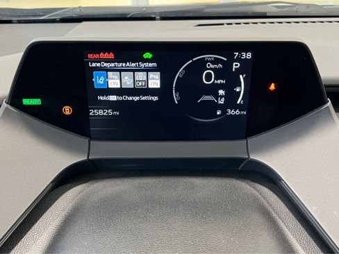 Used 2023 Toyota Prius XLE AWD/4WD image 18
