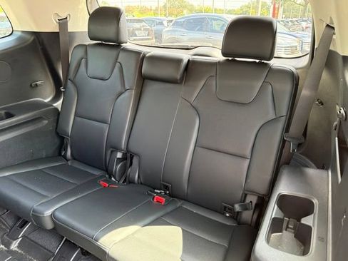 Used 2024 Kia Telluride LX FWD image 15