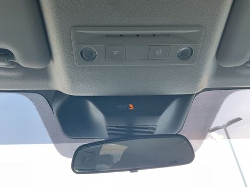 Used 2025 Nissan Kicks SV FWD image 15