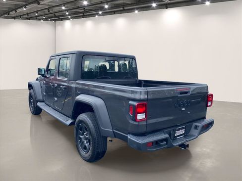 Used 2024 Jeep Gladiator Sport AWD/4WD image 5