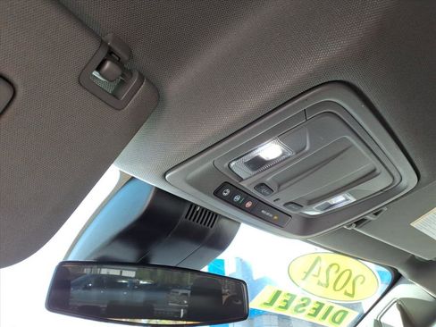 Used 2024 Chevrolet Silverado 2500 LT image 28