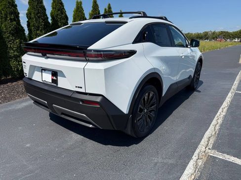 New 2026 Toyota C-HR AWD/4WD image 2