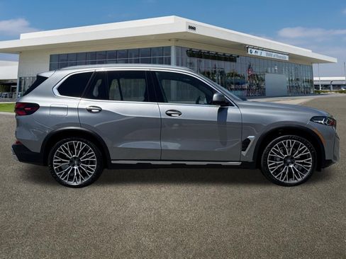 Certified 2024 BMW X5 xDrive40i AWD/4WD image 12