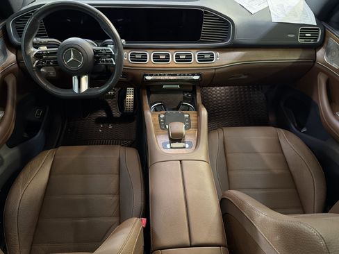 Used 2024 Mercedes-Benz GLS 450 4MATIC image 22