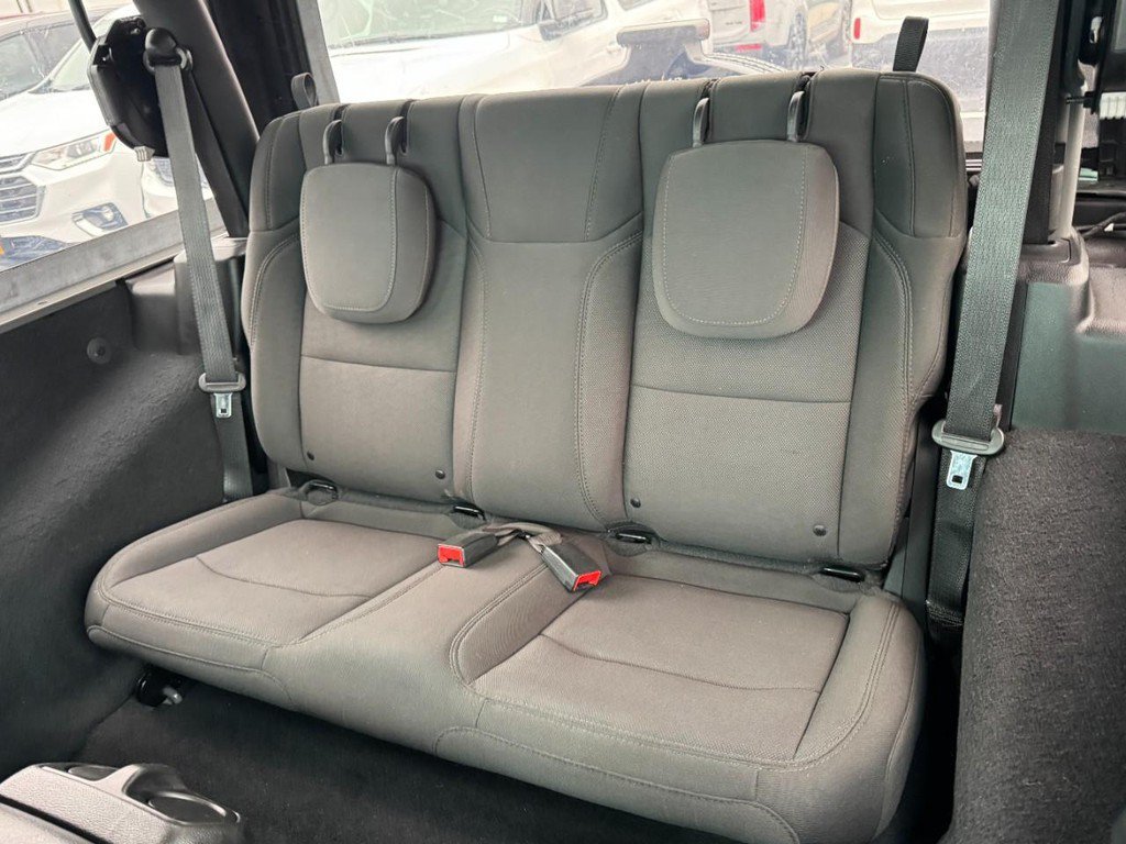 Used 2020 Jeep Wrangler Sport AWD/4WD image 9