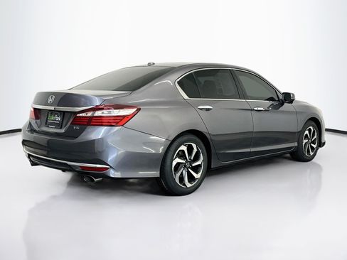 Used 2017 Honda Accord EX-L image 9