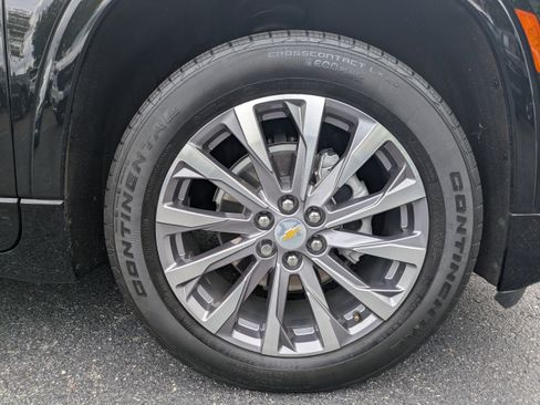 Used 2022 Chevrolet Traverse Premier w/ LPO, Floor Liner Package image 12