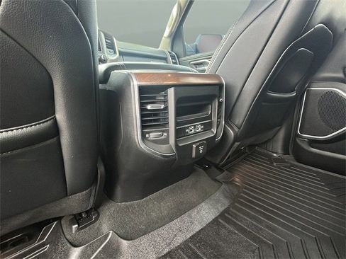 Used 2022 RAM 1500 Laramie image 32