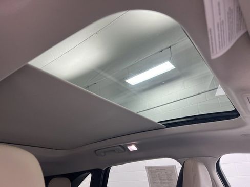 Used 2022 Ford Escape SEL w/ Technology Package image 26