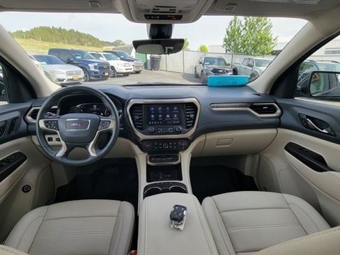 Used 2023 GMC Acadia Denali w/ Denali Ultimate Package AWD/4WD image 5