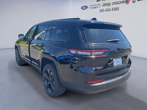 New 2025 Jeep Grand Cherokee L Altitude image 7